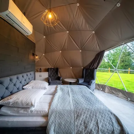 Luxusní stan Diamond Glamp & Jacuzzi Zakopane
