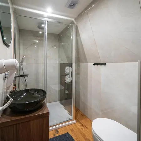 Diamond Glamp & Jacuzzi Luxussátor