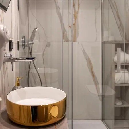 Luxussátor Diamond Glamp & Jacuzzi *