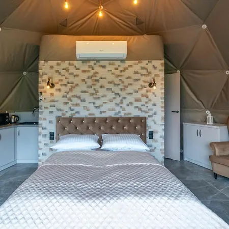 Diamond Glamp & Jacuzzi Luxusní stan
