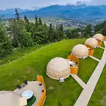 Diamond Glamp & Jacuzzi *