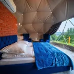 Diamond Glamp & Jacuzzi אוהל מפואר זקופאנה