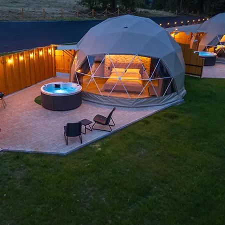 Diamond Glamp & Jacuzzi - - Widok Na Gory זקופאנה