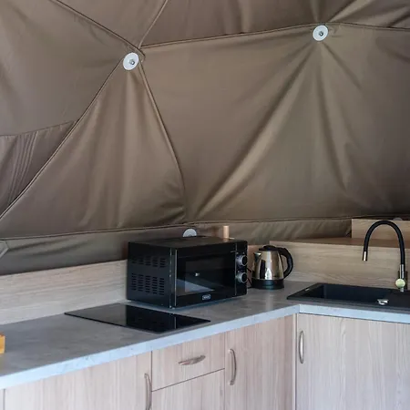 Diamond Glamp & Jacuzzi *