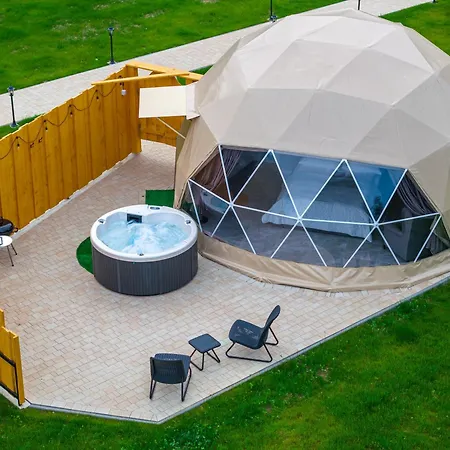 Diamond Glamp & Jacuzzi Luksustelt