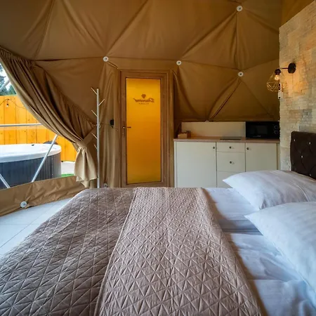Diamond Glamp & Jacuzzi - - Widok Na Gory خيمة فخمة *