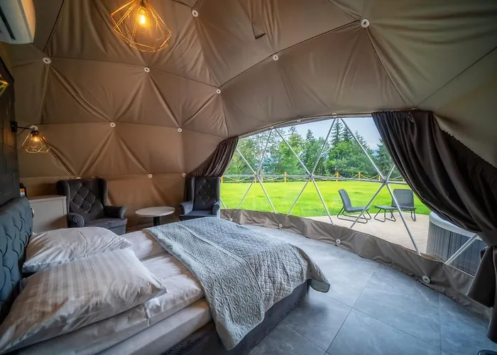 Diamond Glamp & Jacuzzi *