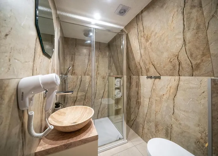 Luxusní stan Diamond Glamp & Jacuzzi *