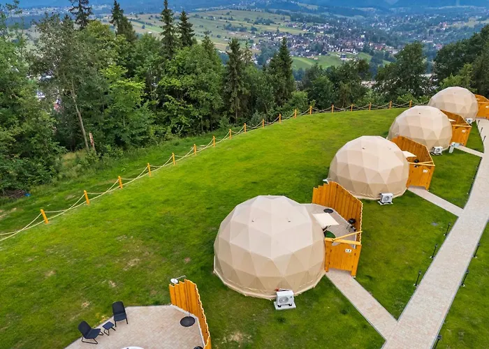 Diamond Glamp & Jacuzzi *