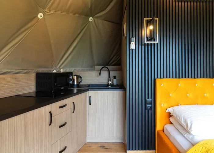 Diamond Glamp & Jacuzzi * زاكوباني