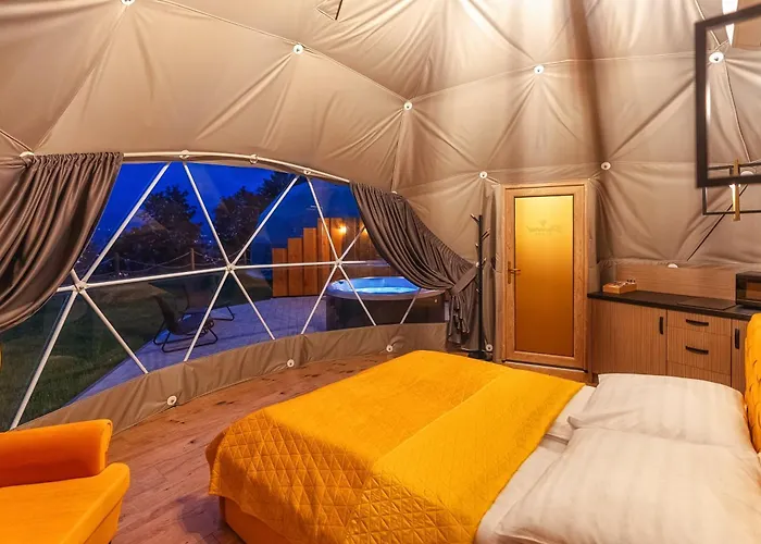 خيمة فخمة Diamond Glamp & Jacuzzi